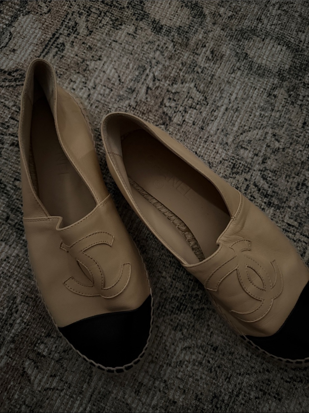 CHANEL Beige Leather Espadrilles with Black Cap Toe - Picture 2 of 8